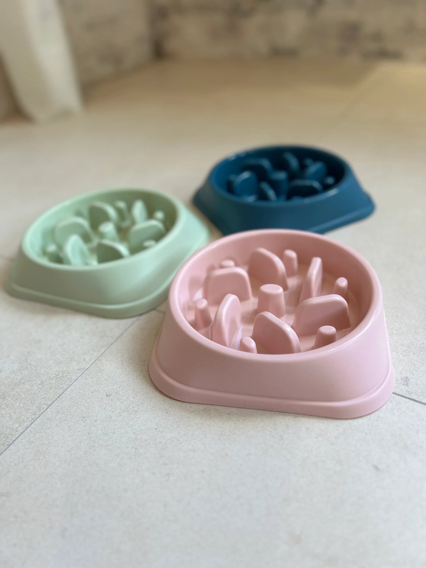 Slowfeeder food bowl sticks