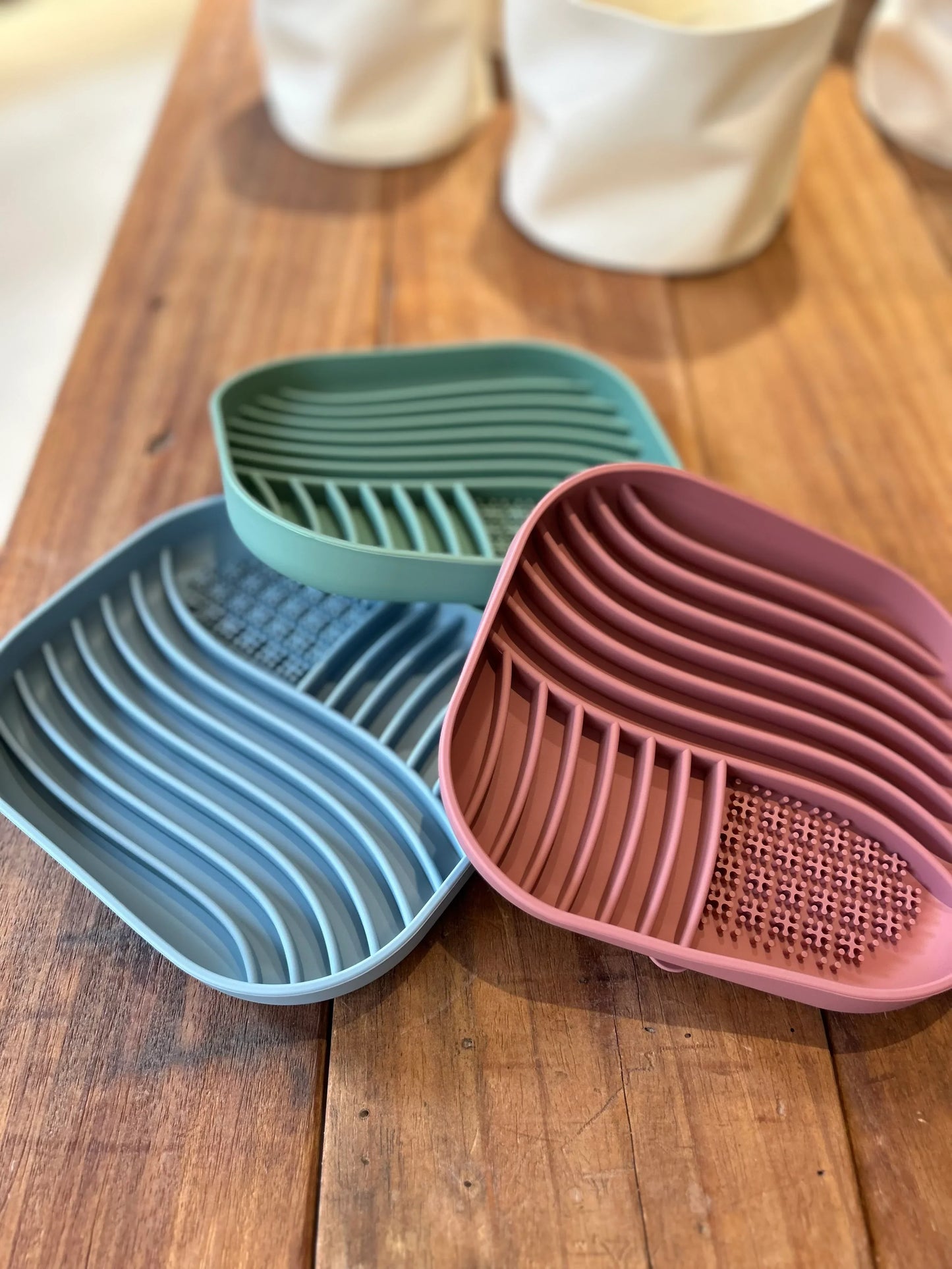 Slowfeeder food bowl Waves