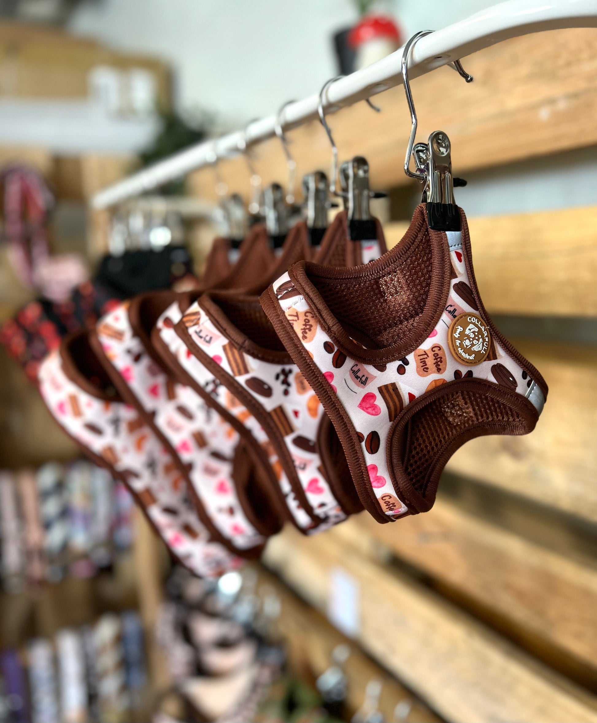 Tiny Trails step-in dog harness - Take a break, with Coffee N' Cake